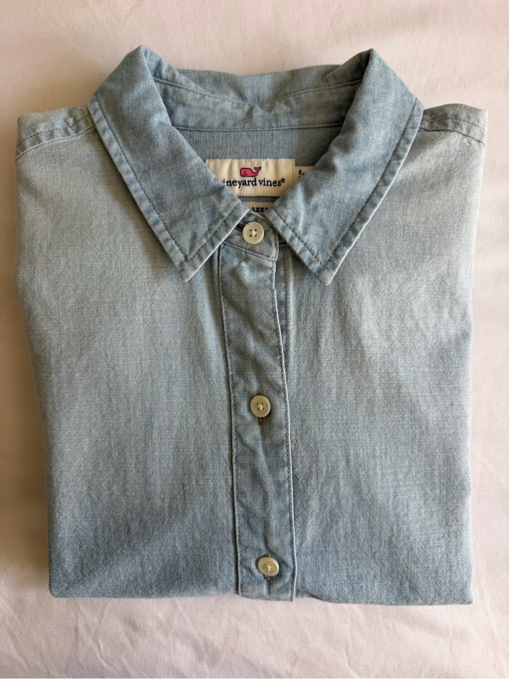 Vineyard Vines 100% Cotton Relaxed Chambray Blue Button Down Shirt